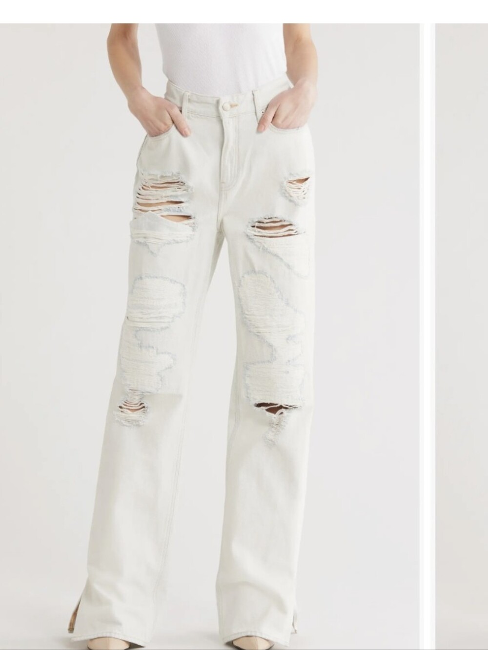 Good American Khloe Jean Distressed Straight Leg Side Slit Cloud White 26/2